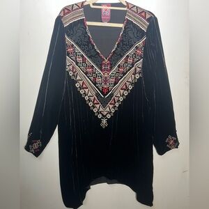 Johnny Was Embroidered Black Velvey Tunic Top XL